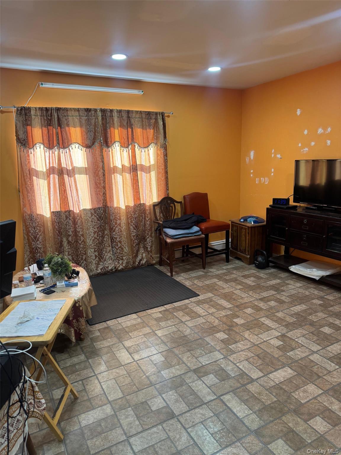 489 Easton Street Ronkonkoma Ronkonkoma, NY 11779