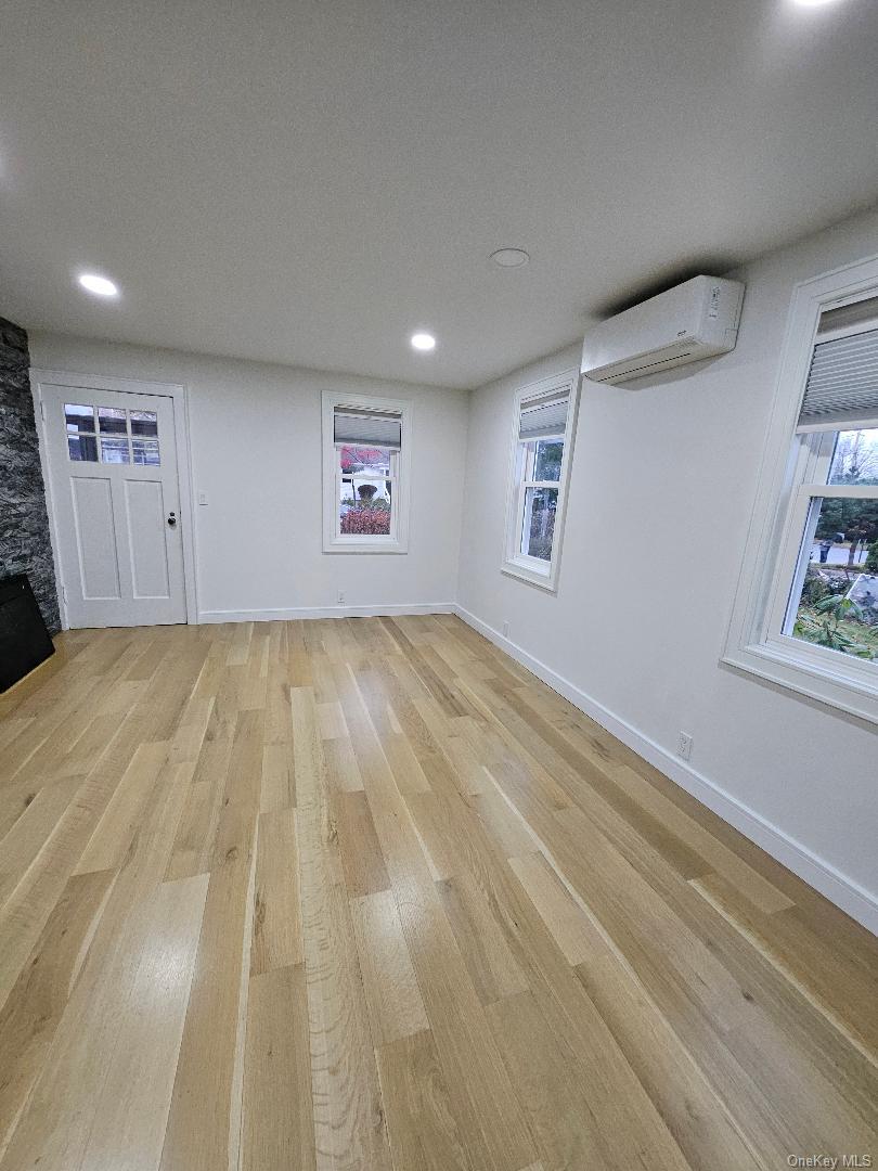 141 Linden Street Roslyn Heights Roslyn Heights, NY 11577