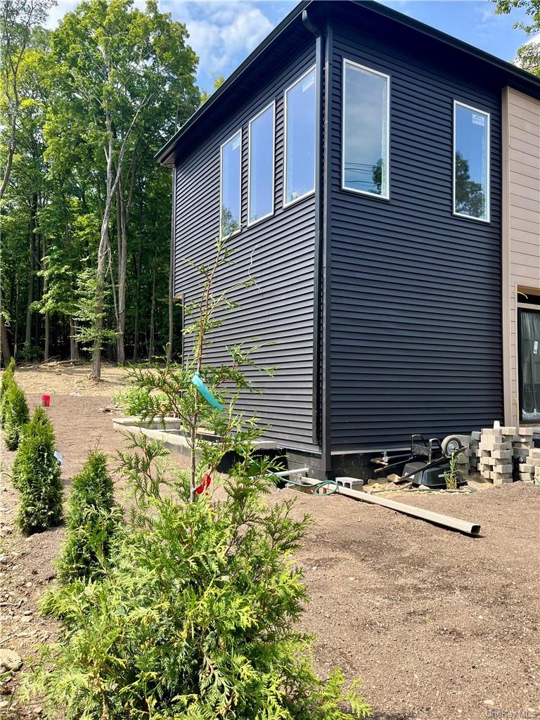 15 County Highway 5 Out of NYC Greenwood Lake, NY 10925