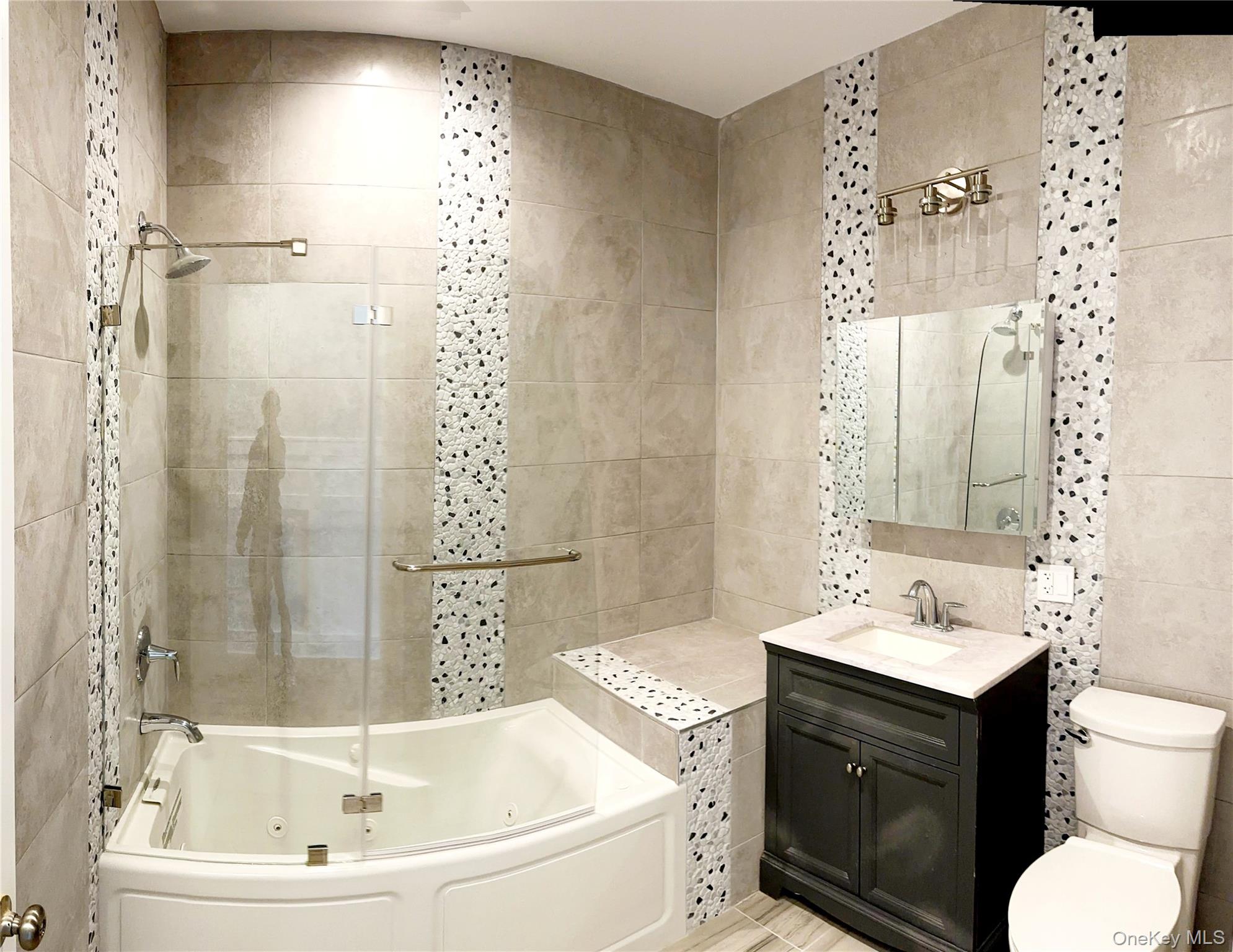 61 Orchard Beach Boulevard B Port Washington Port Washington, NY 11050