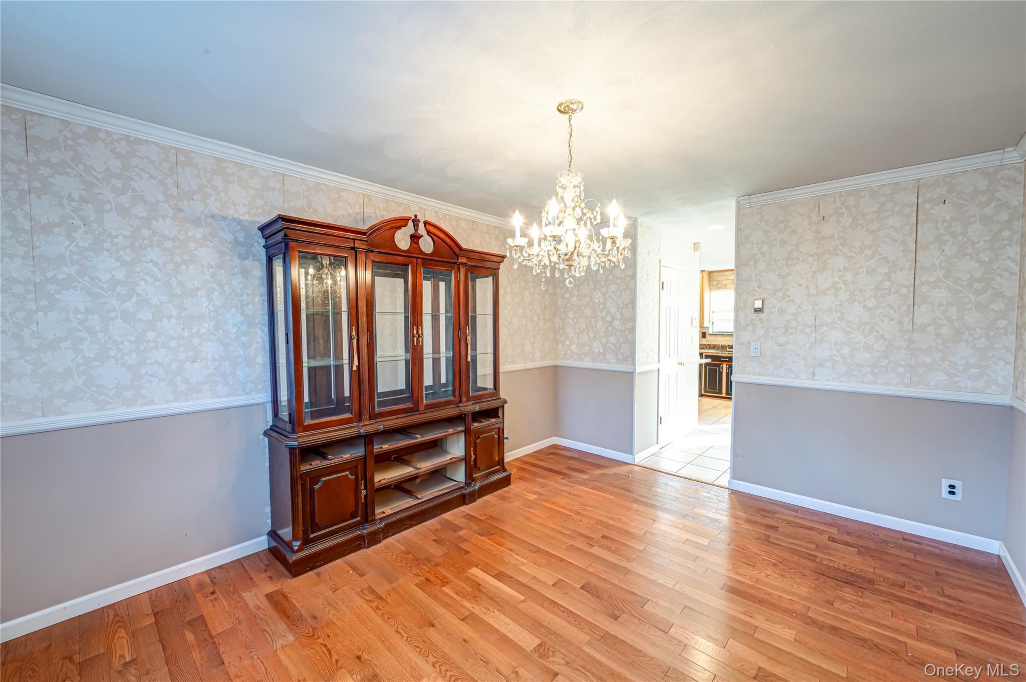 290 East Woodside Avenue Patchogue Patchogue, NY 11772