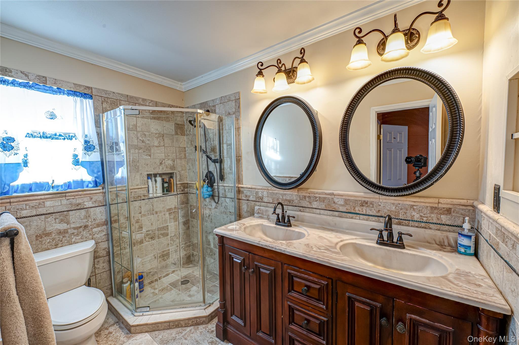 290 East Woodside Avenue Patchogue Patchogue, NY 11772