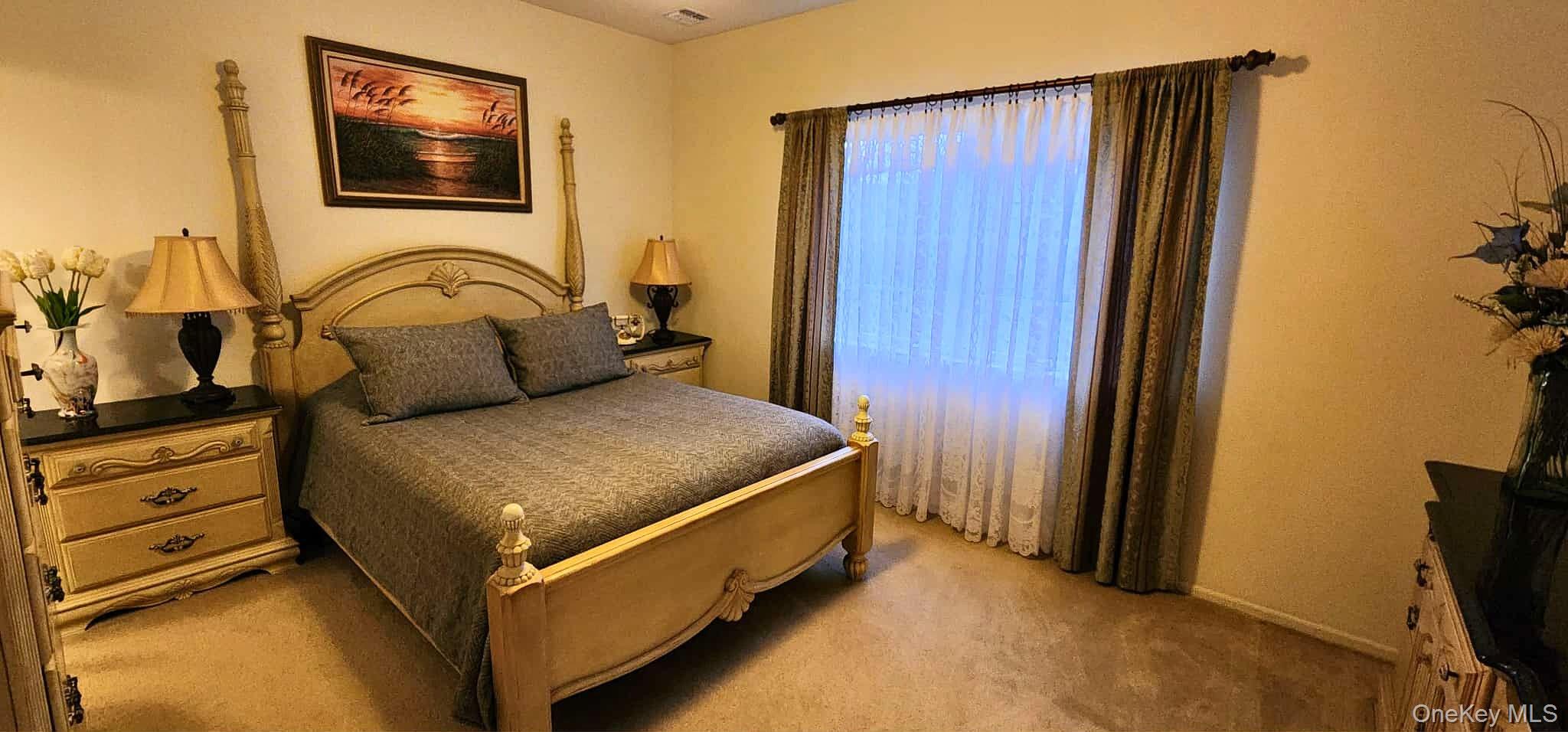 512 Narragansett Villas Drive Lindenhurst Lindenhurst, NY 11757