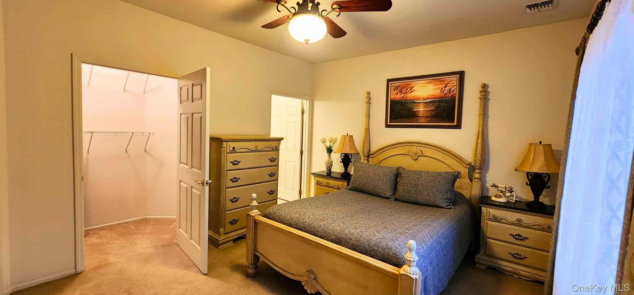 512 Narragansett Villas Drive Lindenhurst Lindenhurst, NY 11757