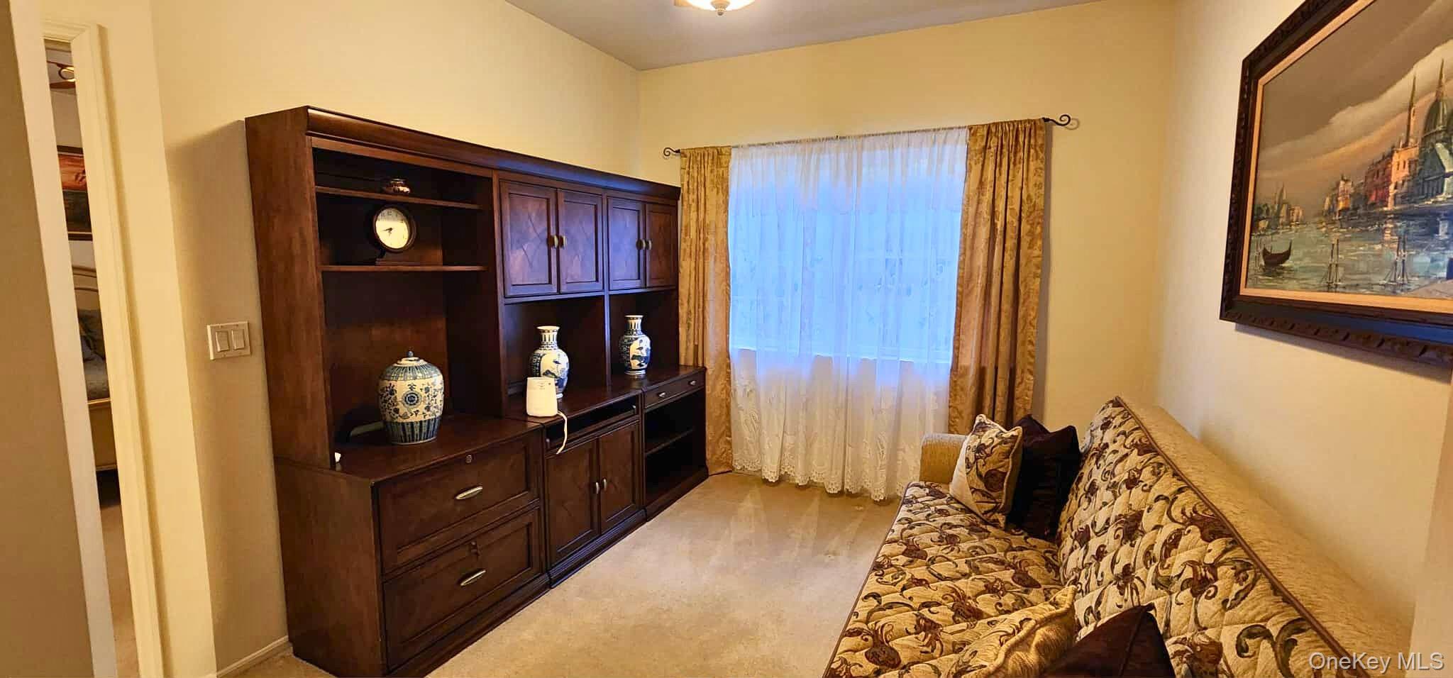 512 Narragansett Villas Drive Lindenhurst Lindenhurst, NY 11757