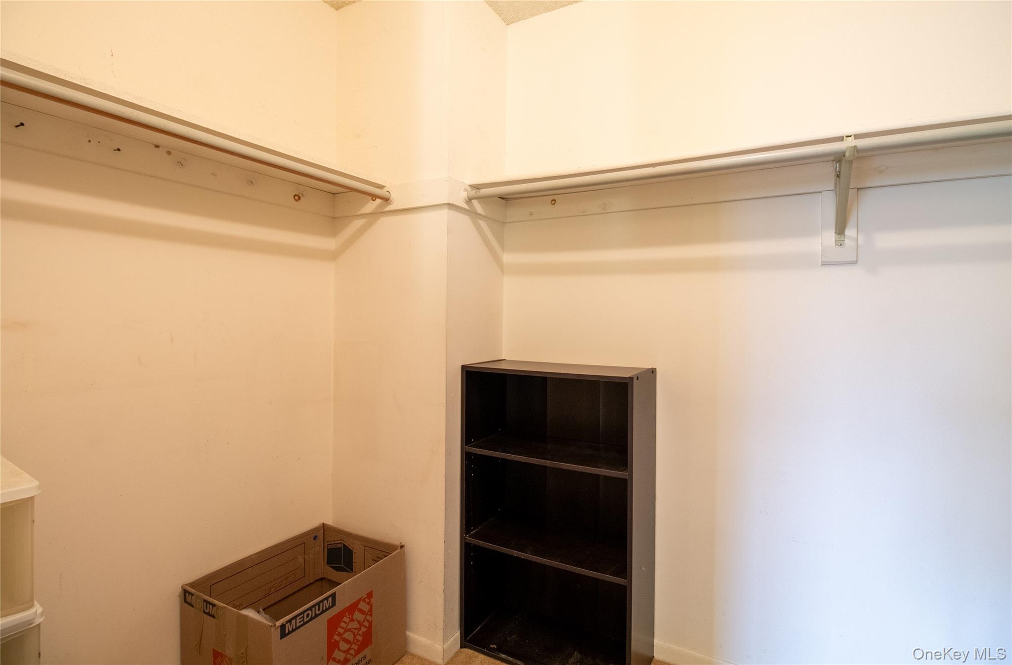 38 Chester Lane Out of NYC Nanuet, NY 10954