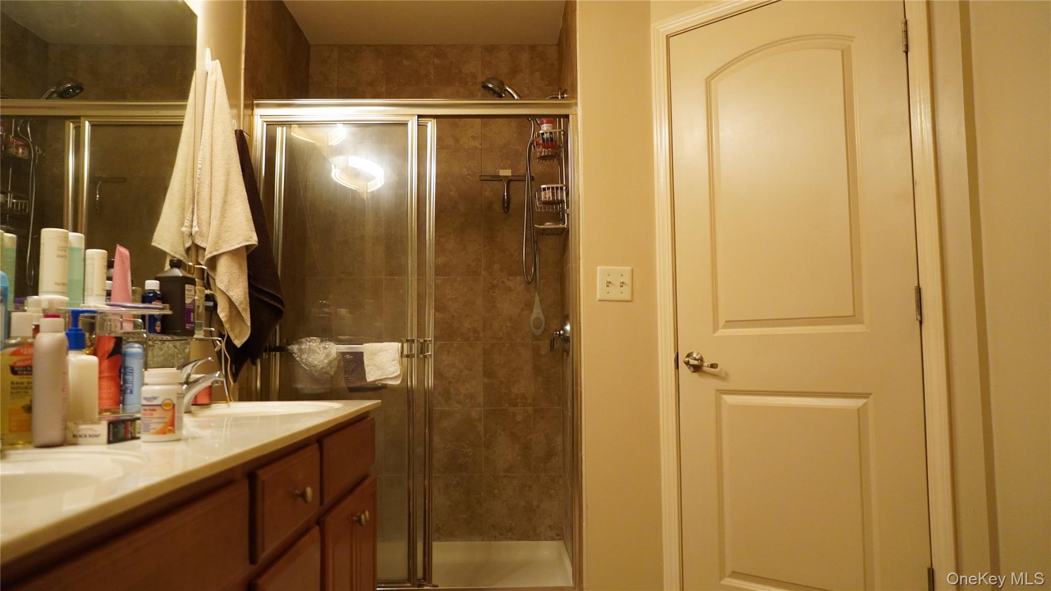 1402 Hawthorn Way Out of NYC New Windsor, NY 12553