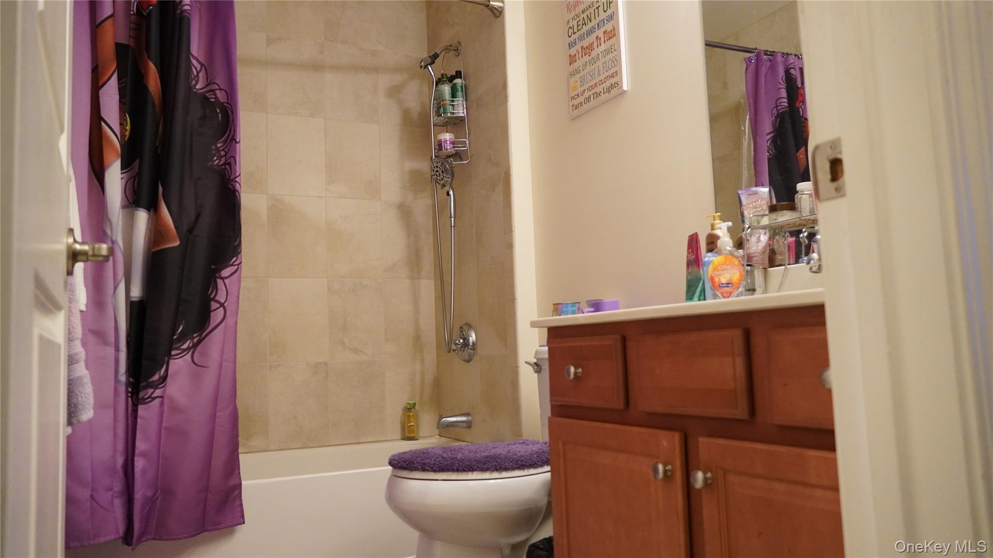 1402 Hawthorn Way Out of NYC New Windsor, NY 12553