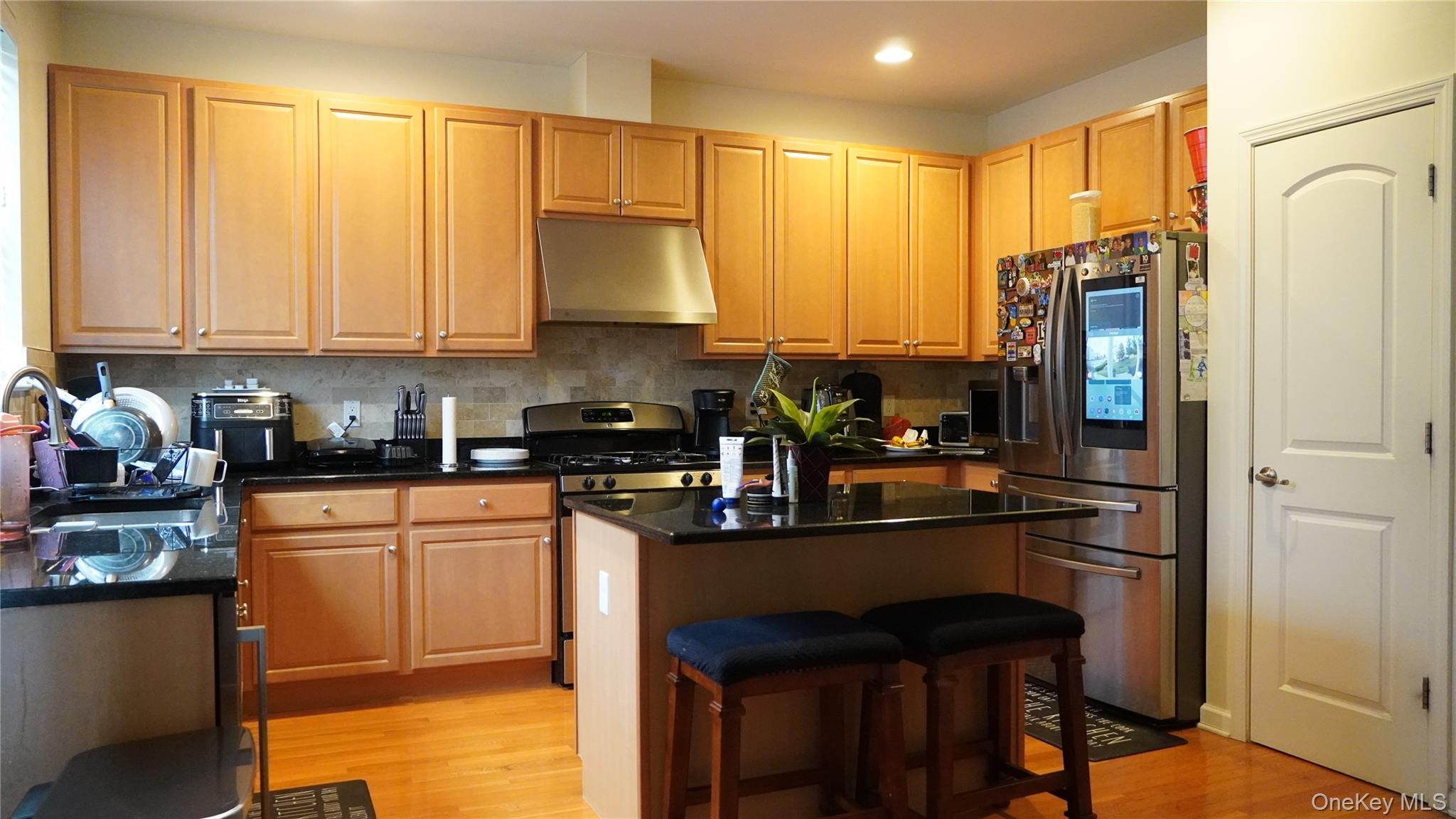 1402 Hawthorn Way Out of NYC New Windsor, NY 12553