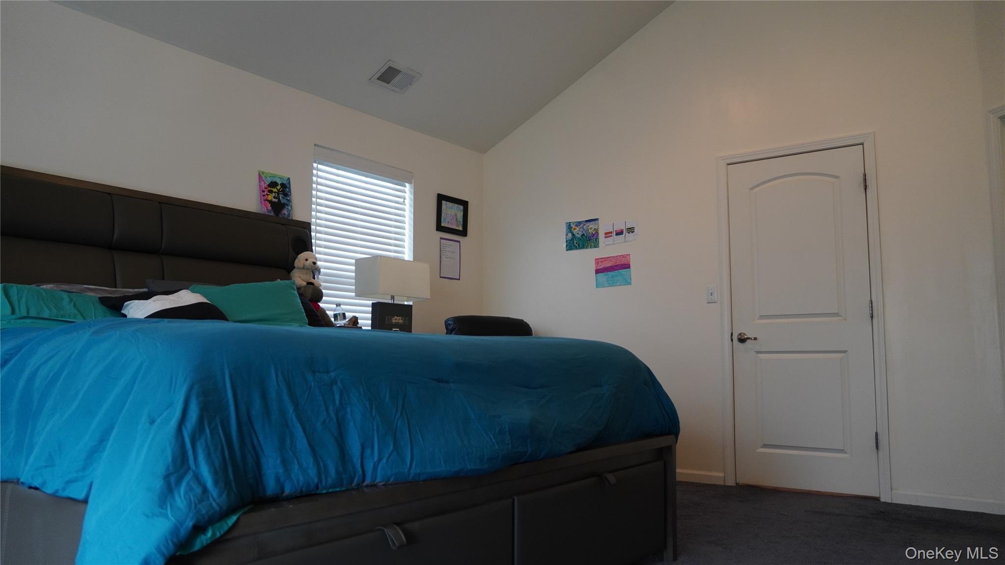 1402 Hawthorn Way Out of NYC New Windsor, NY 12553