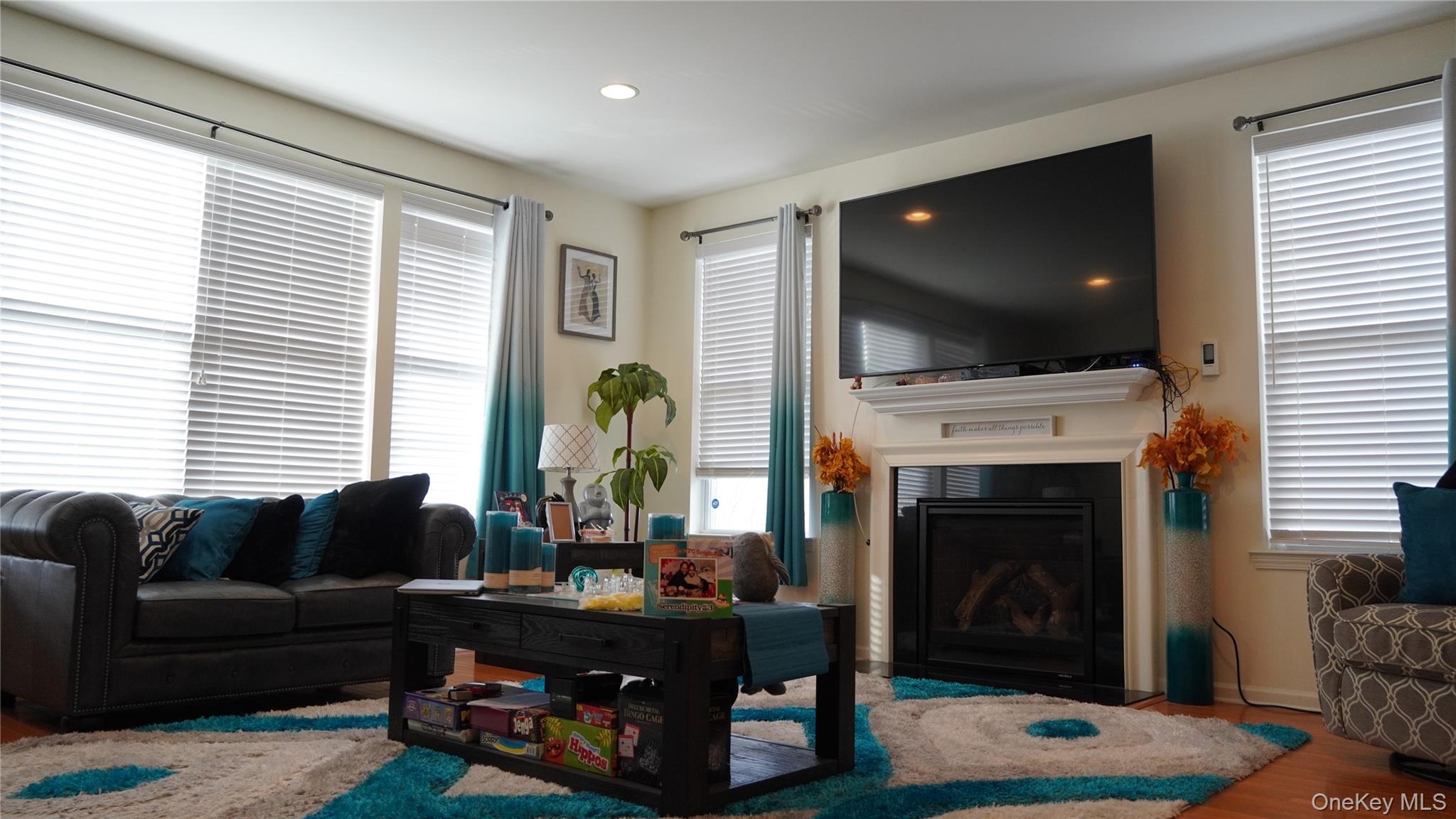 1402 Hawthorn Way Out of NYC New Windsor, NY 12553