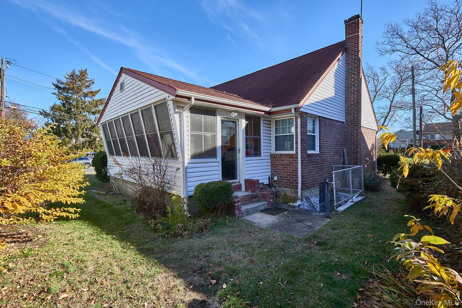 1068 Ashley Drive Valley Stream Valley Stream, NY 11580