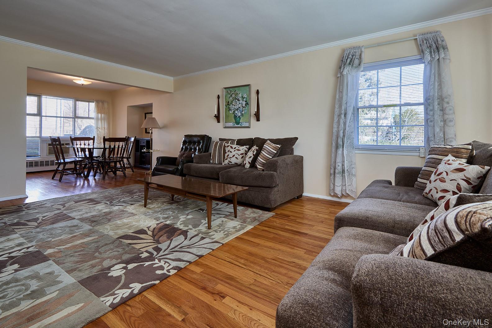 1068 Ashley Drive Valley Stream Valley Stream, NY 11580