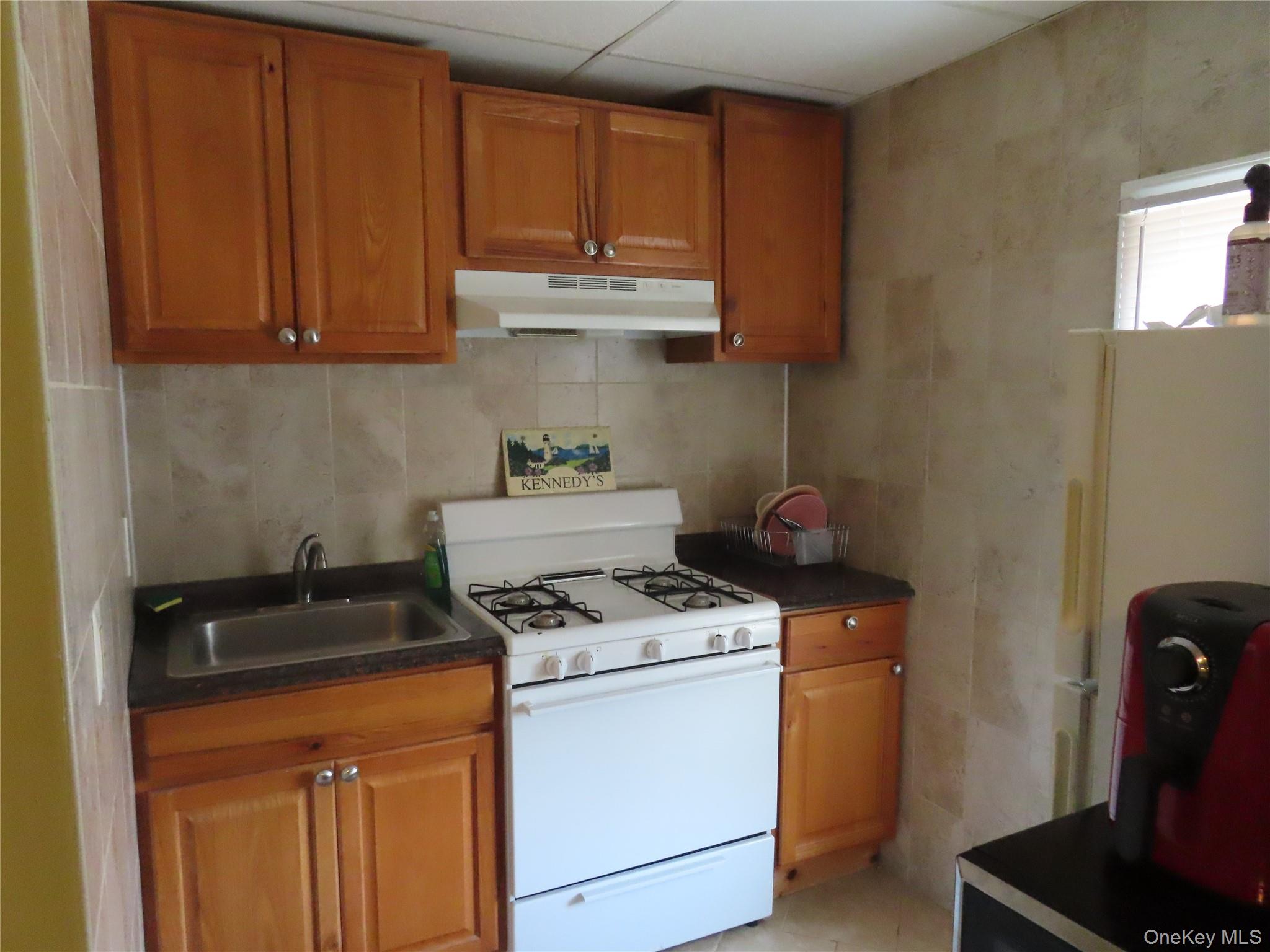 33 Deer Park Avenue 27-C Babylon Babylon, NY 11702