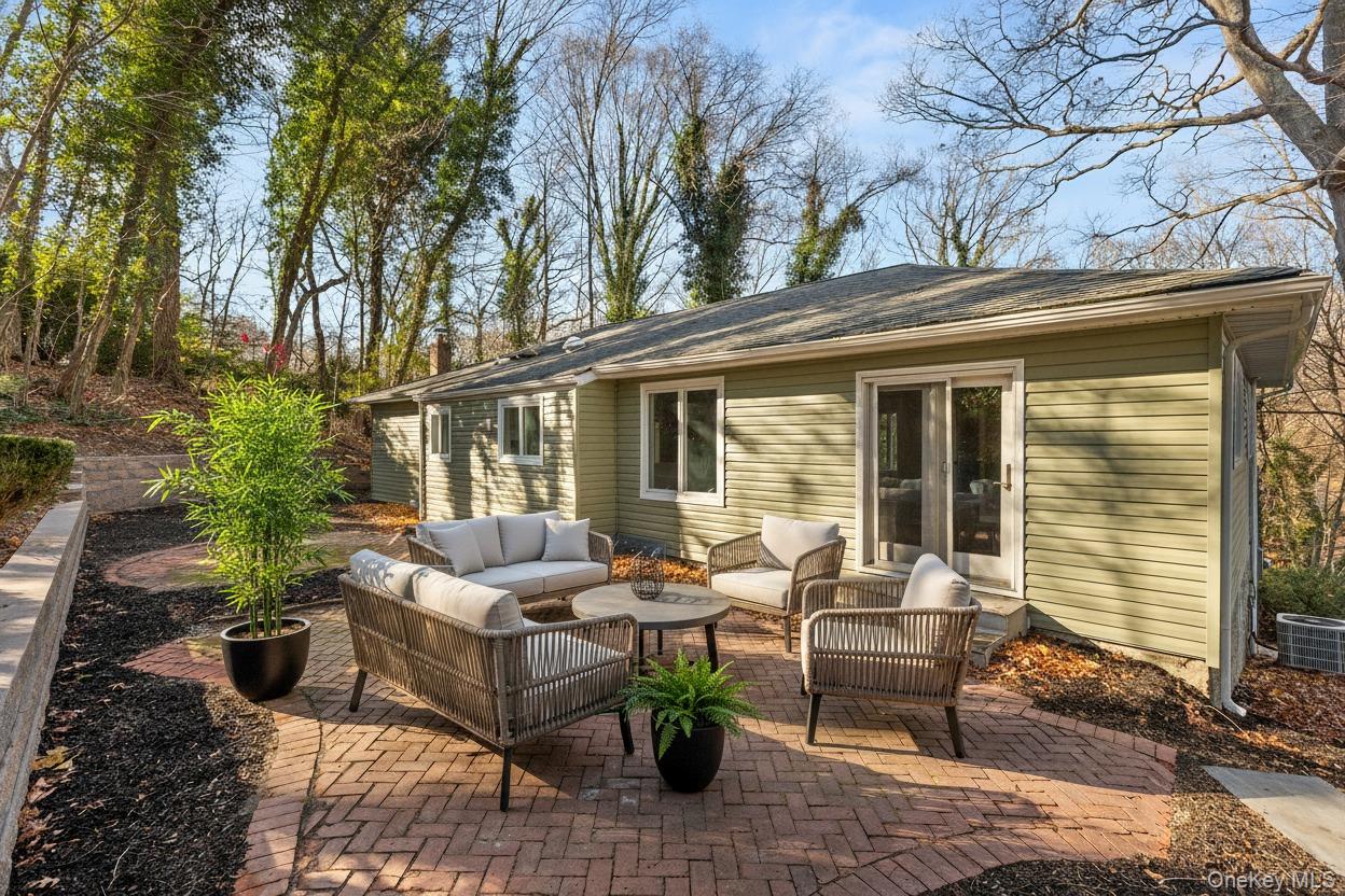 142 Crooked Hill Road Huntington Station, NY 11743