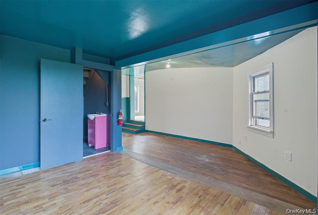 1 Water Street Out of NYC New Paltz, NY 12561