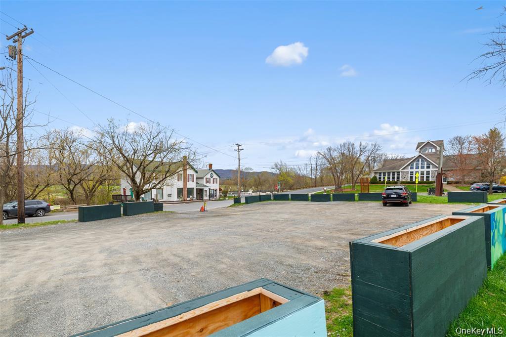 1 Water Street Out of NYC New Paltz, NY 12561