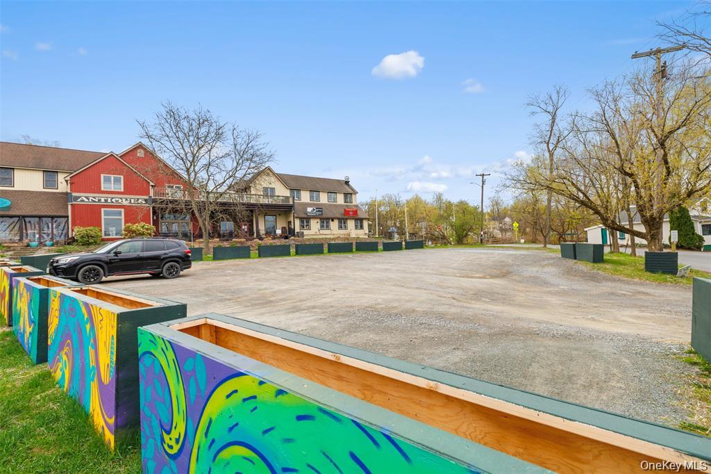 1 Water Street Out of NYC New Paltz, NY 12561