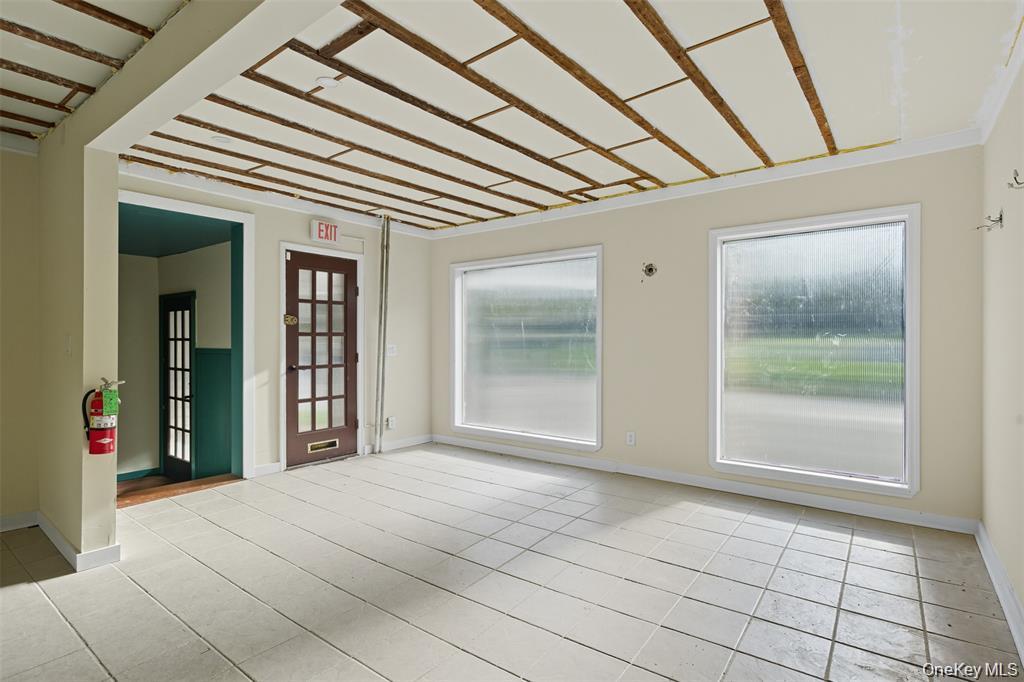 1 Water Street Out of NYC New Paltz, NY 12561