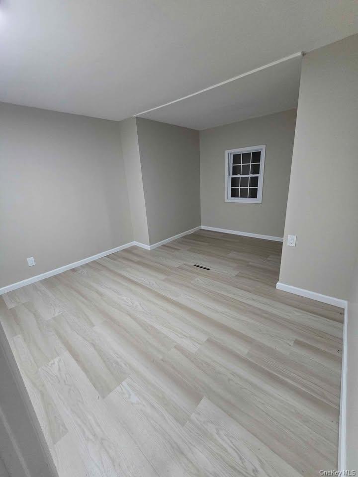 991 N Quaker Lane 995 Out of NYC Staatsburg, NY 12580