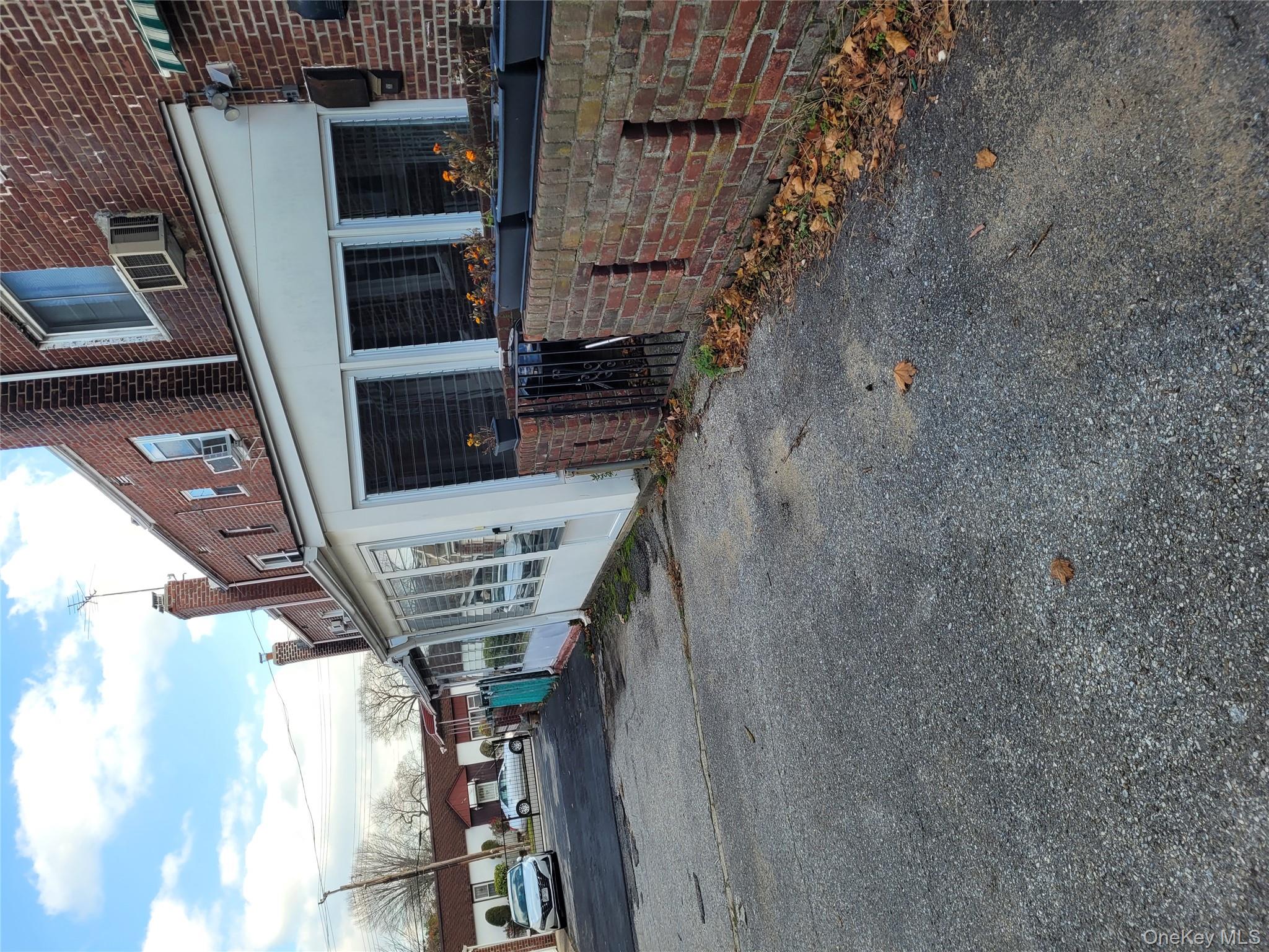 229-11 141St Avenue Laurelton Laurelton, NY 11413