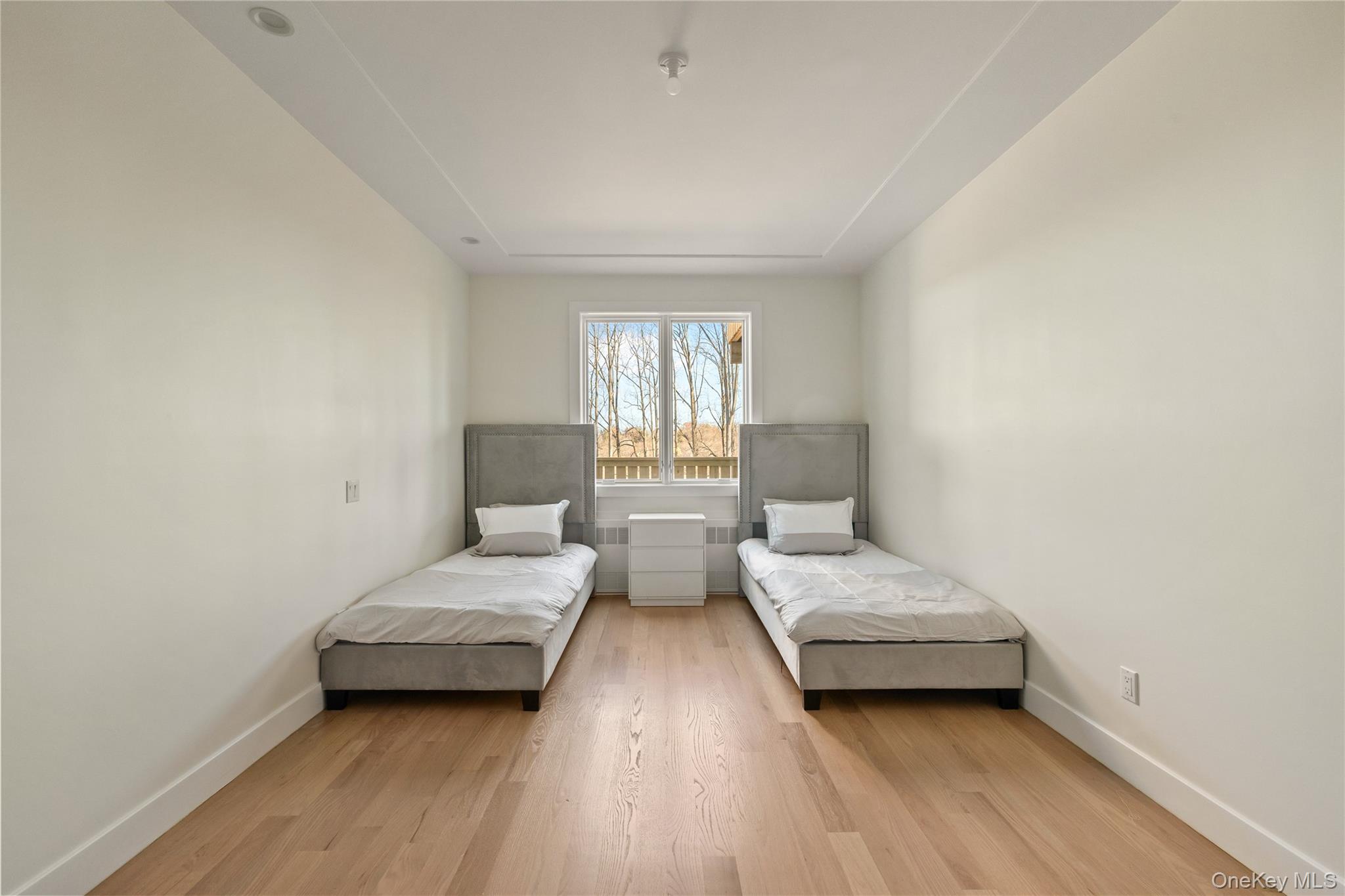 5 Valley Way 220 Out of NYC Spring Valley, NY 10977