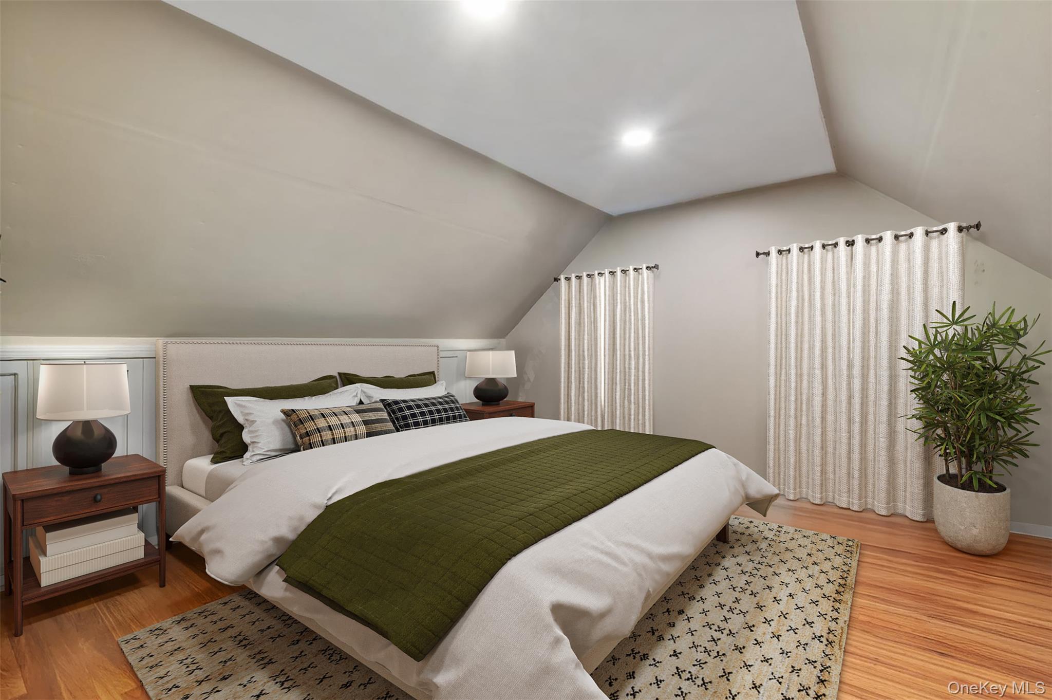 670 Mason Street Westbury Westbury, NY 11590