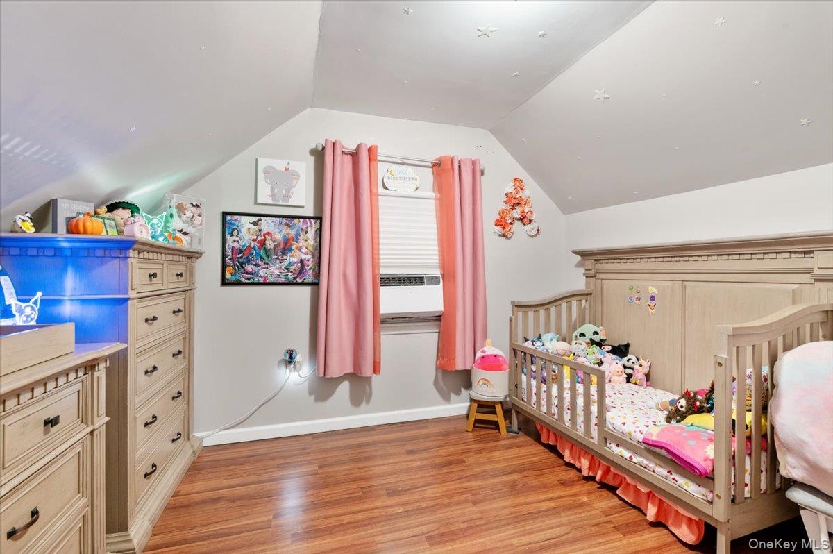 670 Mason Street Westbury Westbury, NY 11590