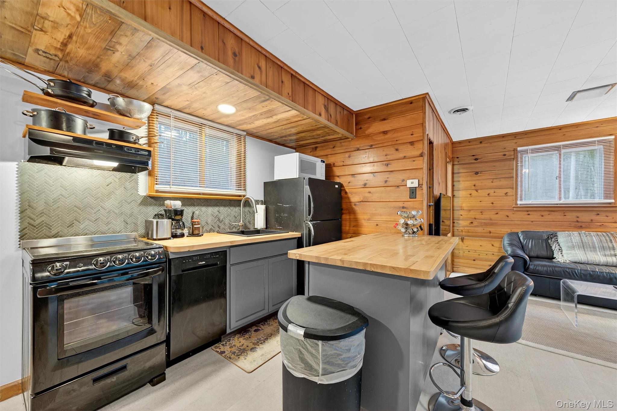 4838 State Route 97 Out of NYC Narrowsburg, NY 12764