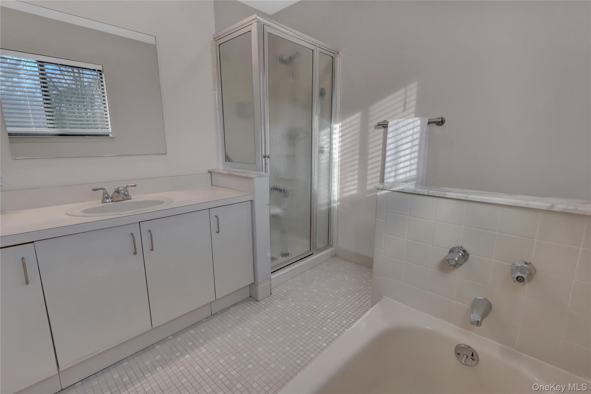 248 Pond View Lane Smithtown Smithtown, NY 11787