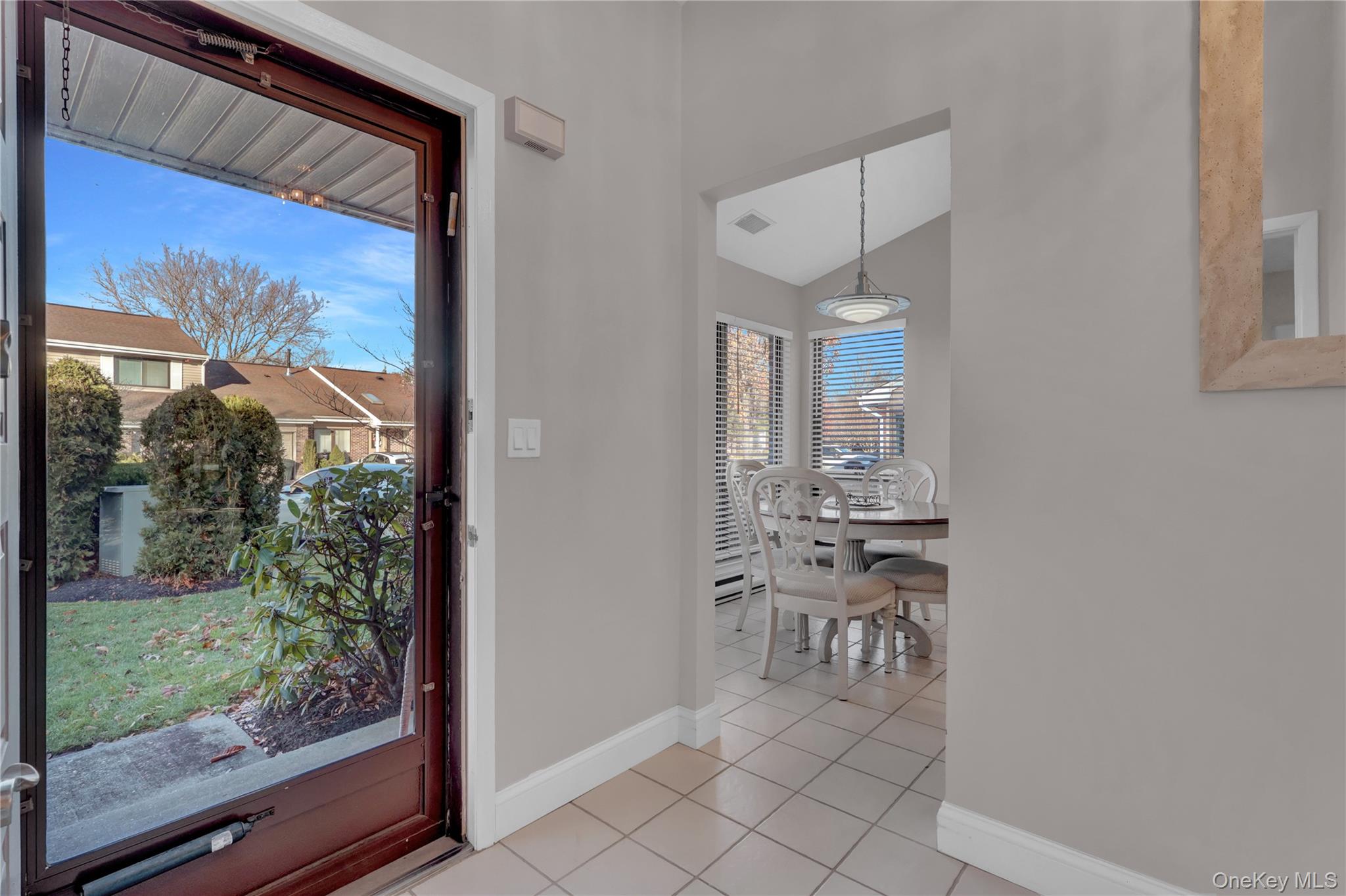 248 Pond View Lane Smithtown Smithtown, NY 11787