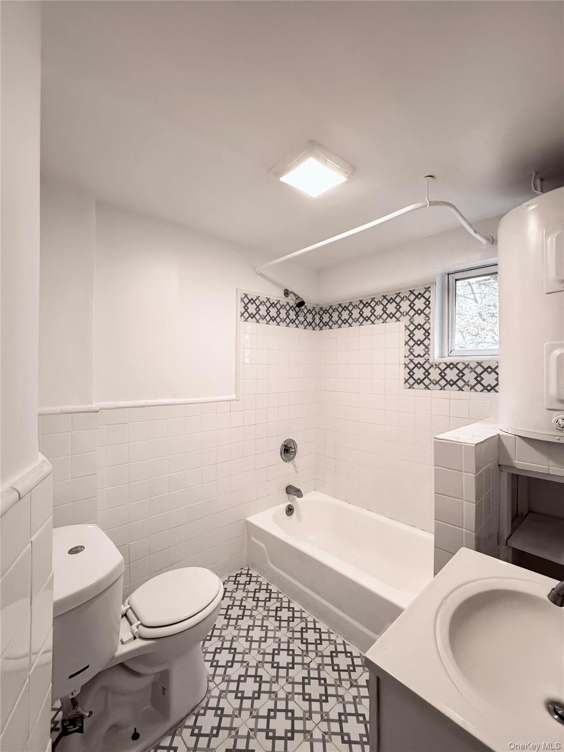 282 Grand Street Out of NYC Newburgh, NY 12550