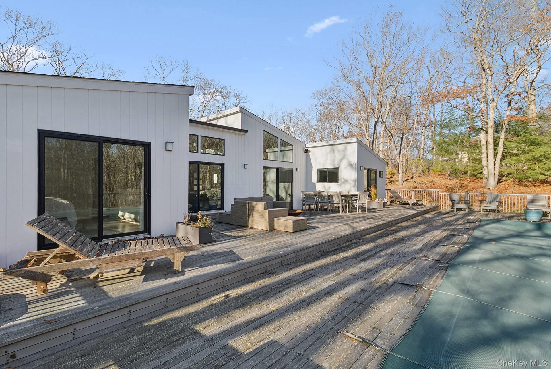 56 North Woods Lane East Hampton East Hampton, NY 11937