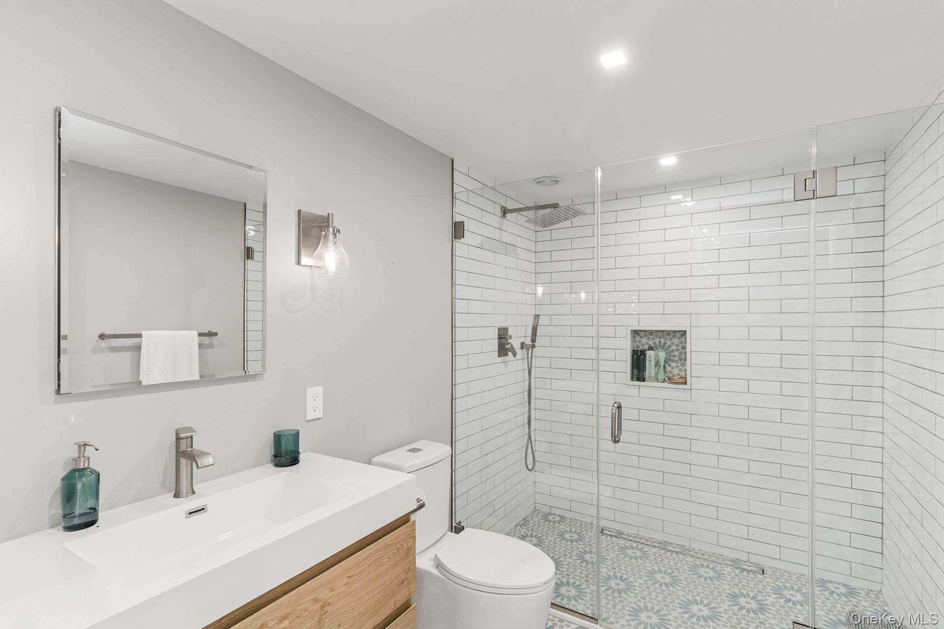 56 North Woods Lane East Hampton East Hampton, NY 11937