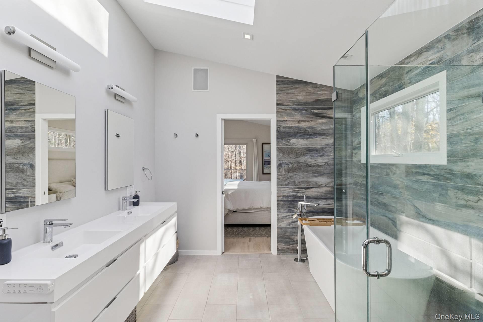 56 North Woods Lane East Hampton East Hampton, NY 11937