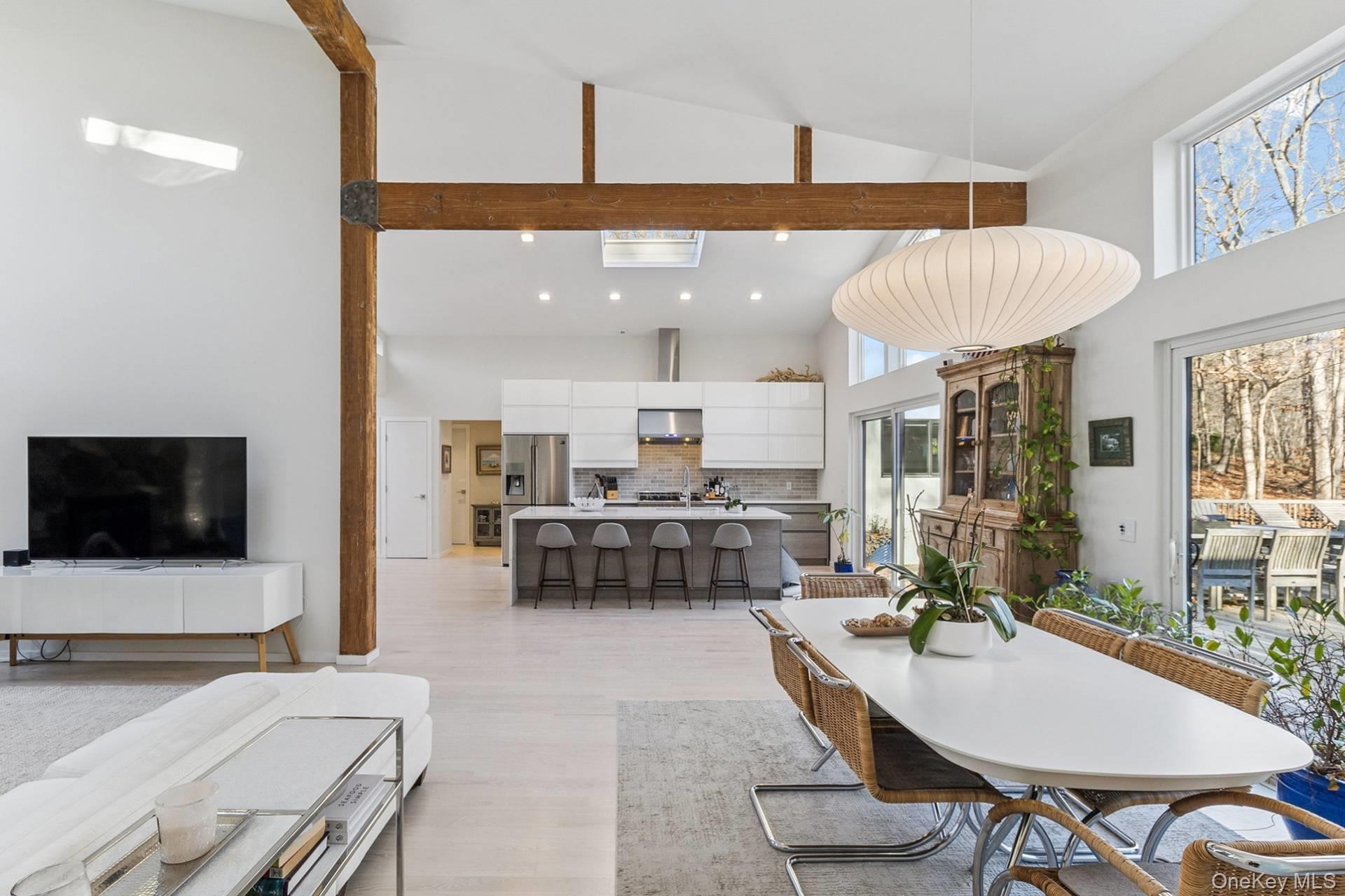 56 North Woods Lane East Hampton East Hampton, NY 11937