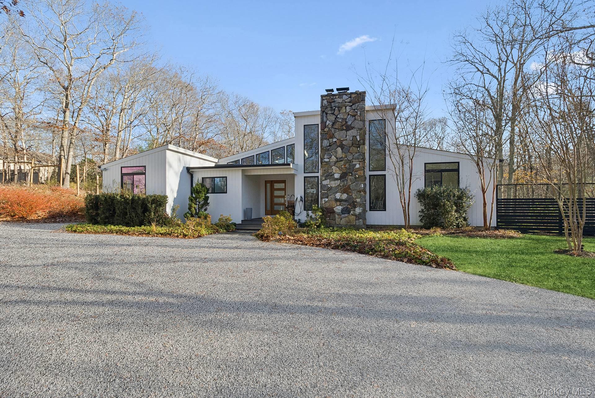 56 North Woods Lane East Hampton East Hampton, NY 11937