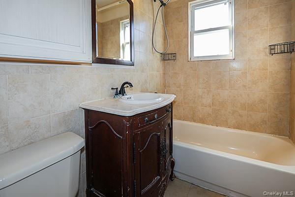 665 FOCH Boulevard Williston Park Williston Park, NY 11596