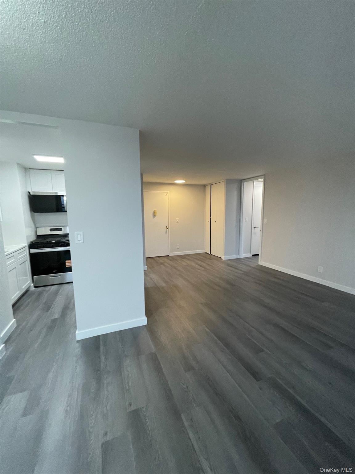 155 Ferris Avenue 11-B White Plains White Plains, NY 10603