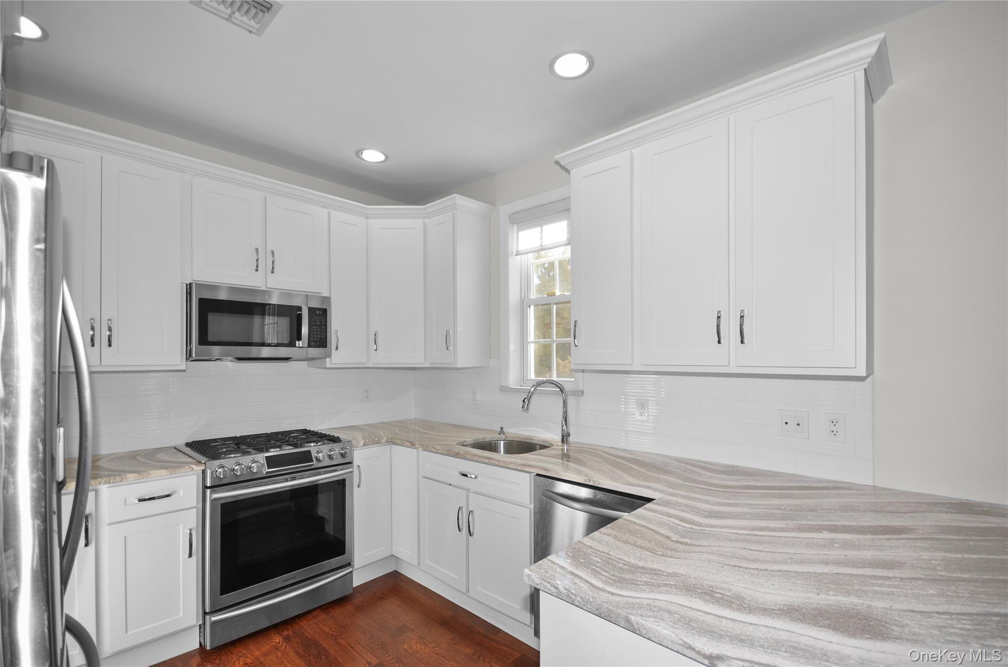 736 Verona Drive Melville Melville, NY 11747