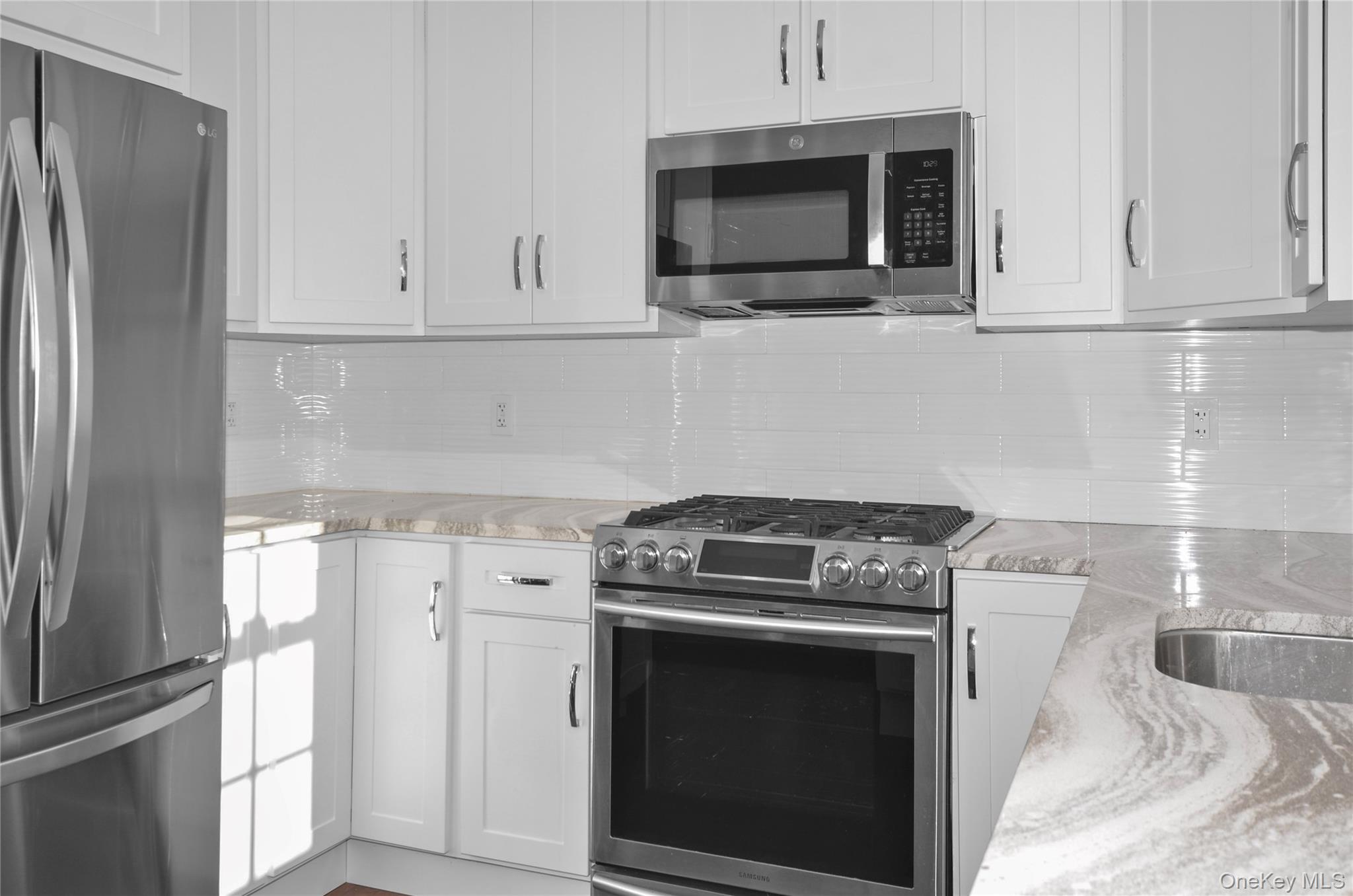 736 Verona Drive Melville Melville, NY 11747