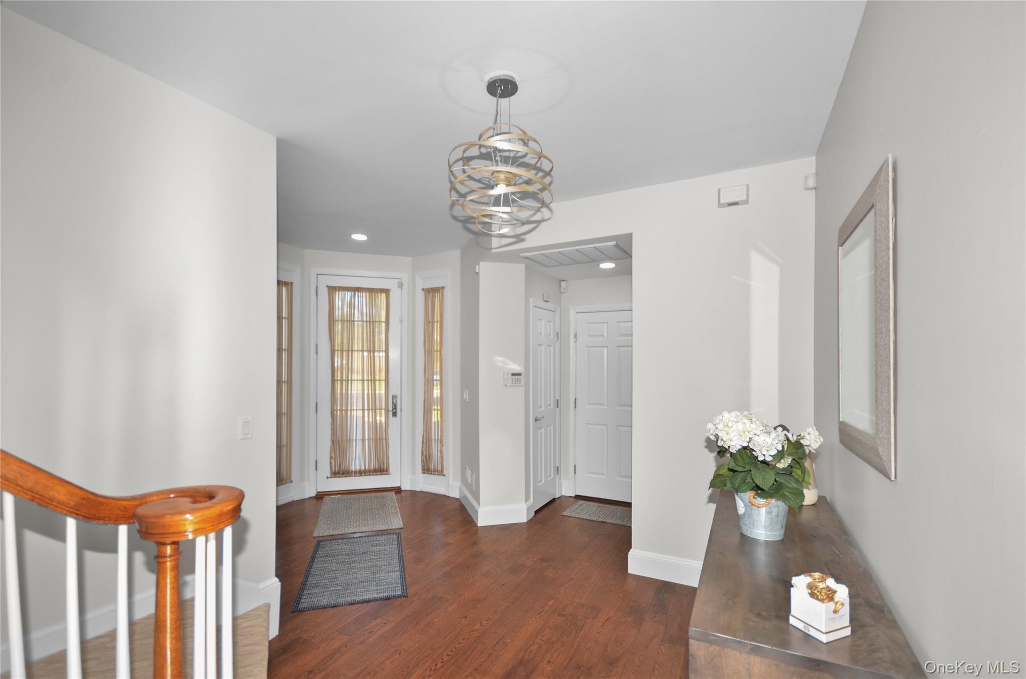 736 Verona Drive Melville Melville, NY 11747