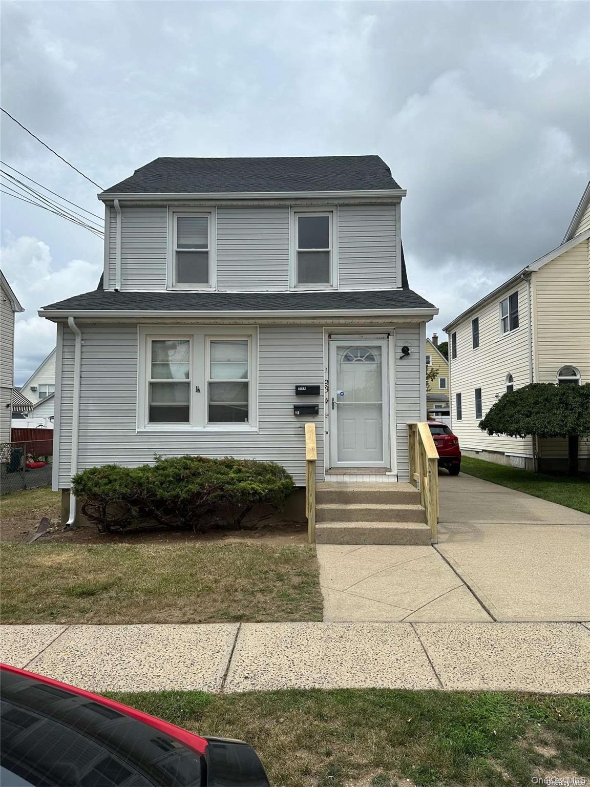 93 Lehigh Street Williston Park Williston Park, NY 11596