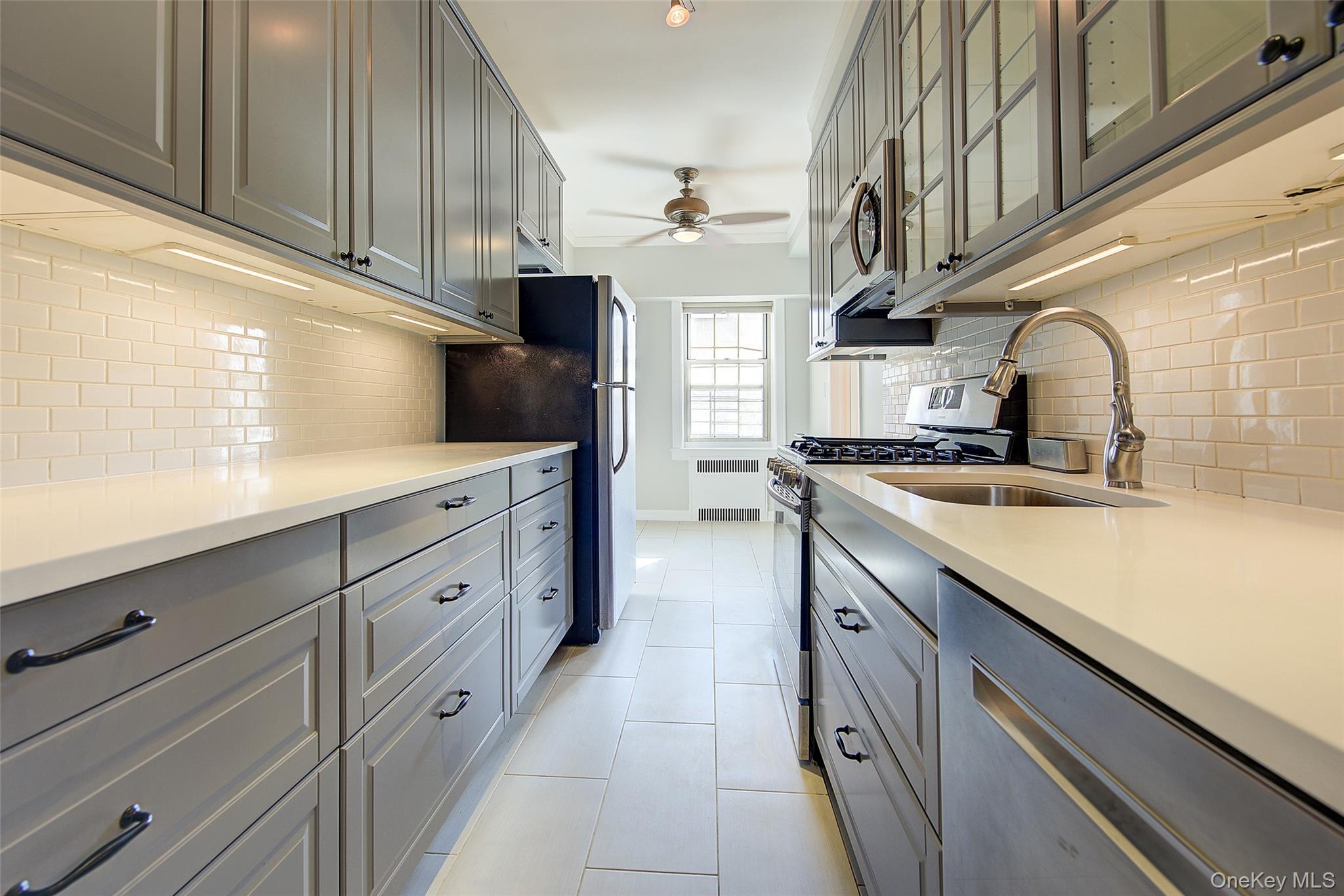 79-15 35th Avenue 5-A Jackson Heights Jackson Heights, NY 11372