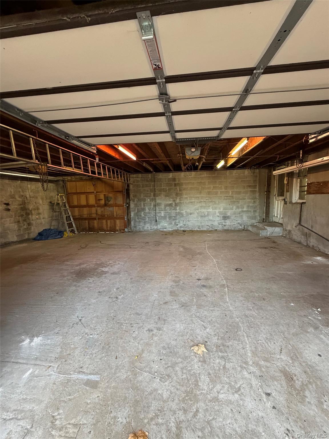 6004 NETHERLAND Avenue Bronx, NY 10471