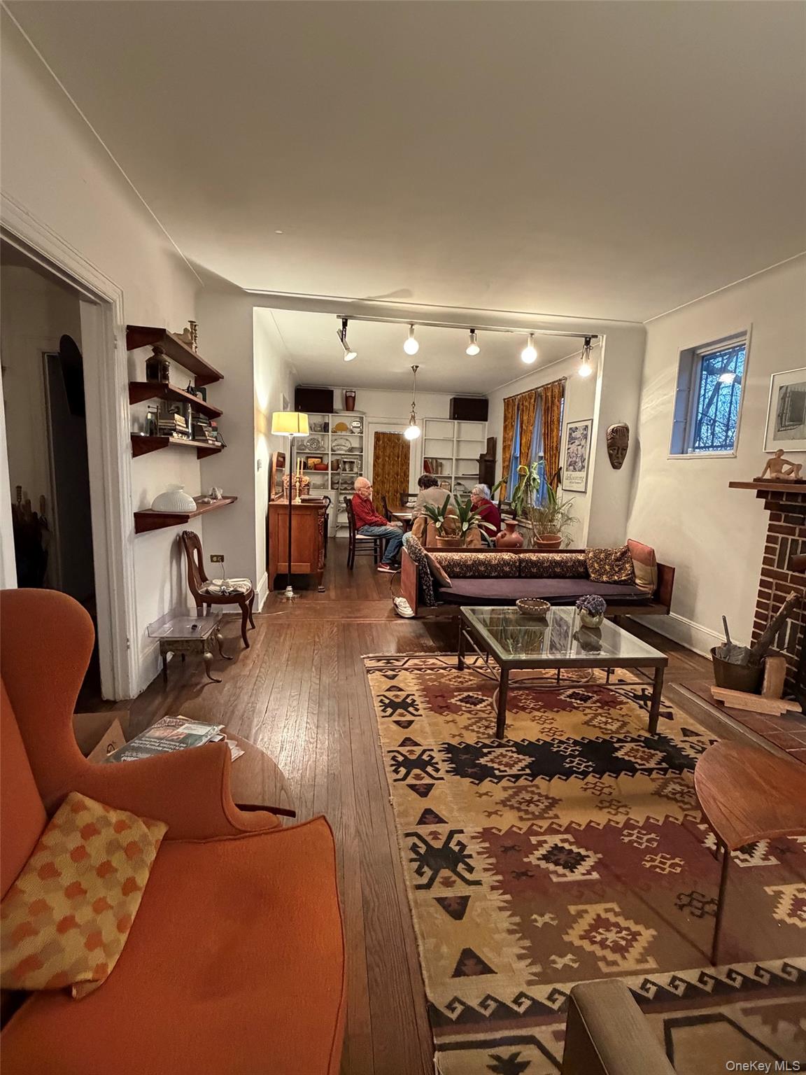 6004 NETHERLAND Avenue Bronx, NY 10471