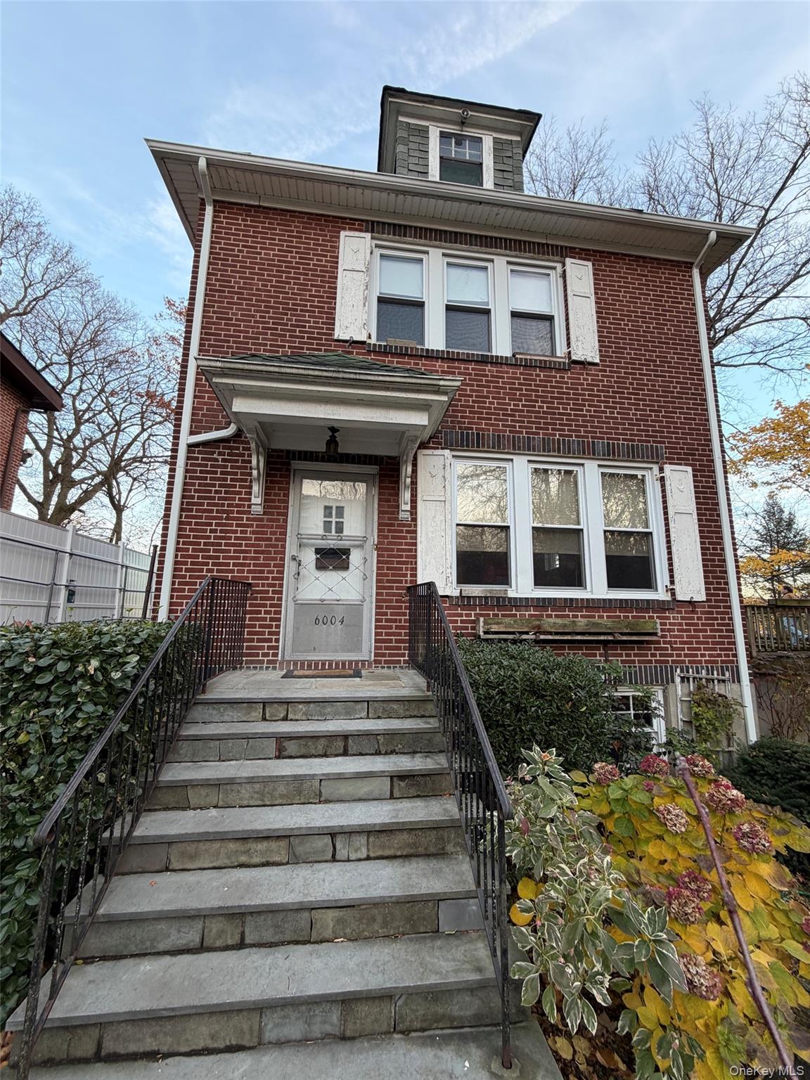 6004 NETHERLAND Avenue Bronx, NY 10471