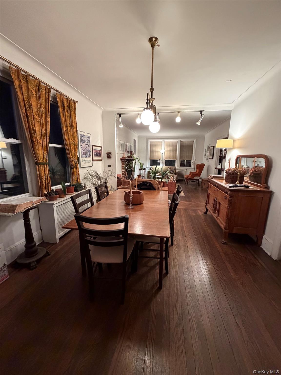 6004 NETHERLAND Avenue Bronx, NY 10471