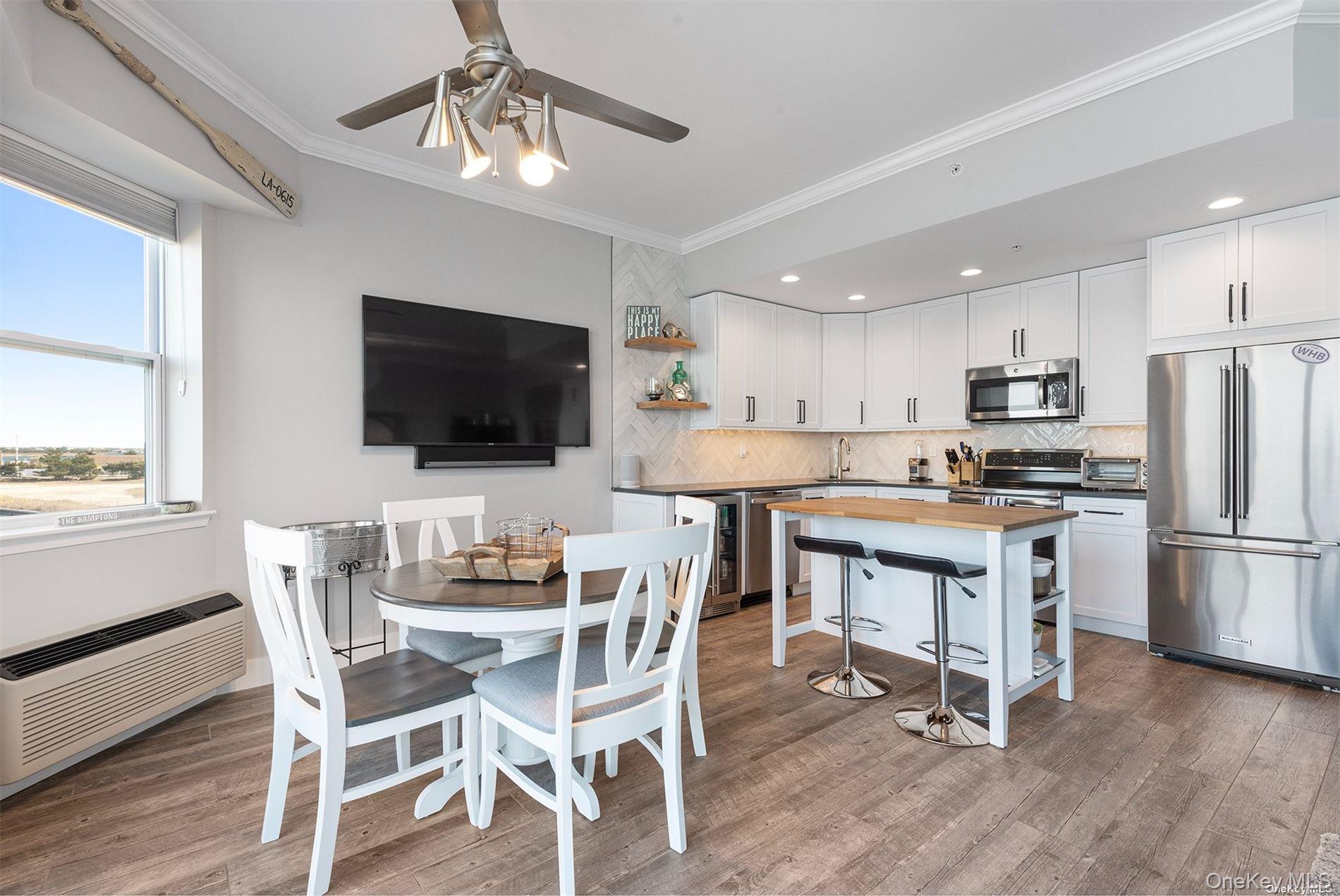 250 Dune Road 116 Westhampton Beach Westhampton Beach, NY 11978