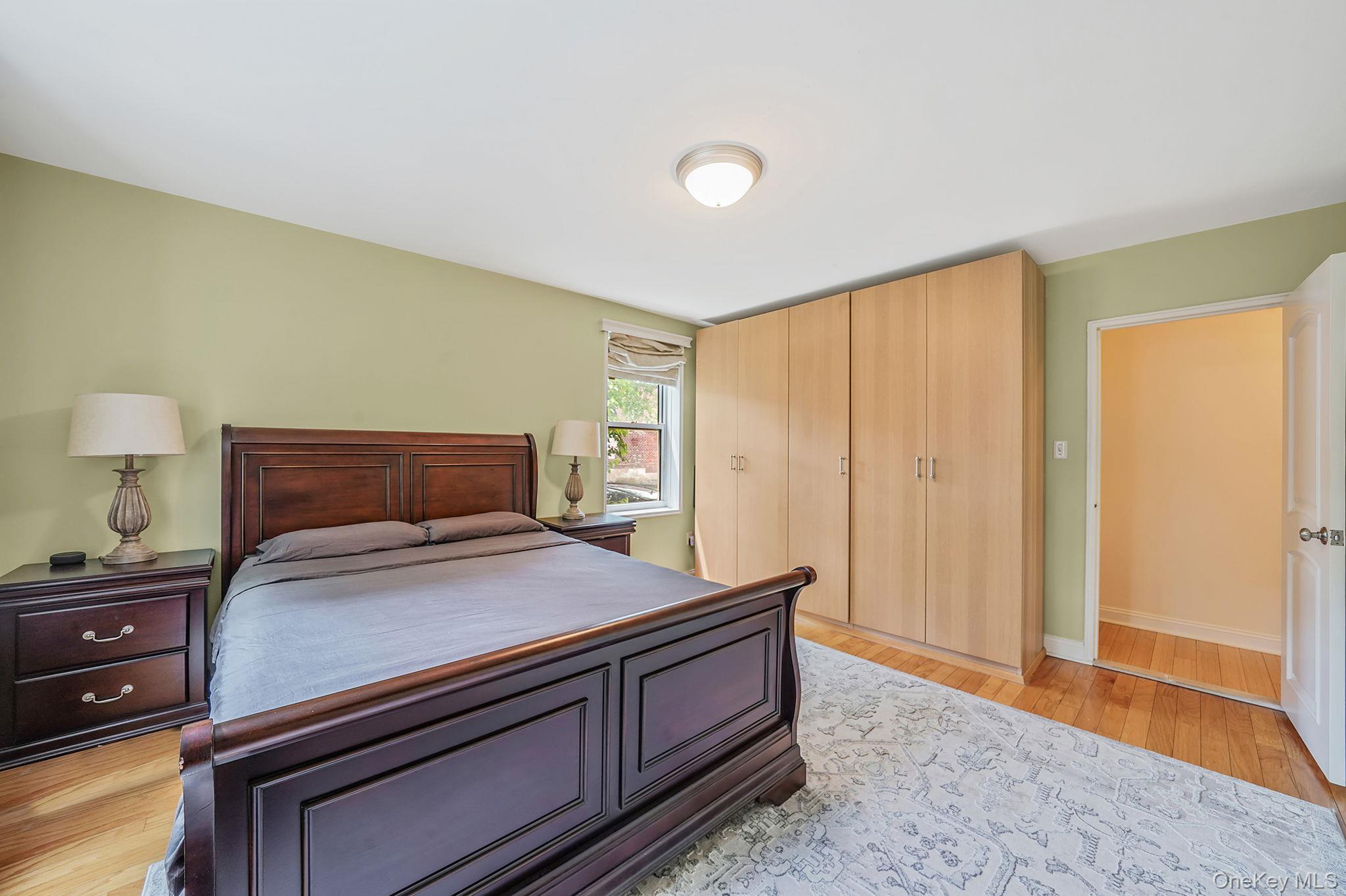 103-26 68th Avenue 2-E Forest Hills Forest Hills, NY 11375